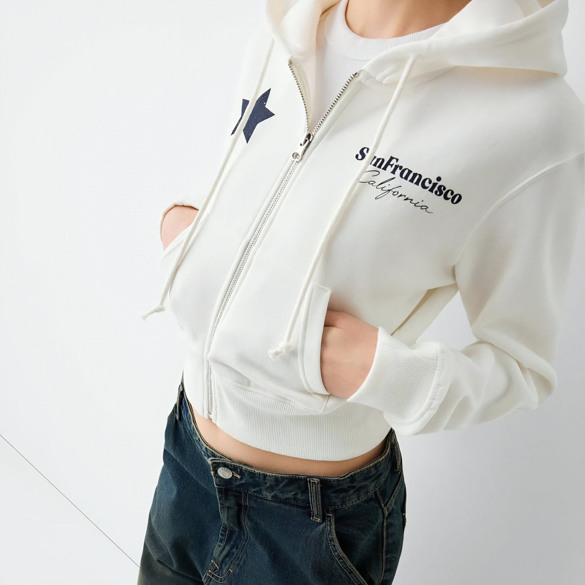 Bershka San Francisco Star Cropped Zip - Up – Off - White - Lovr