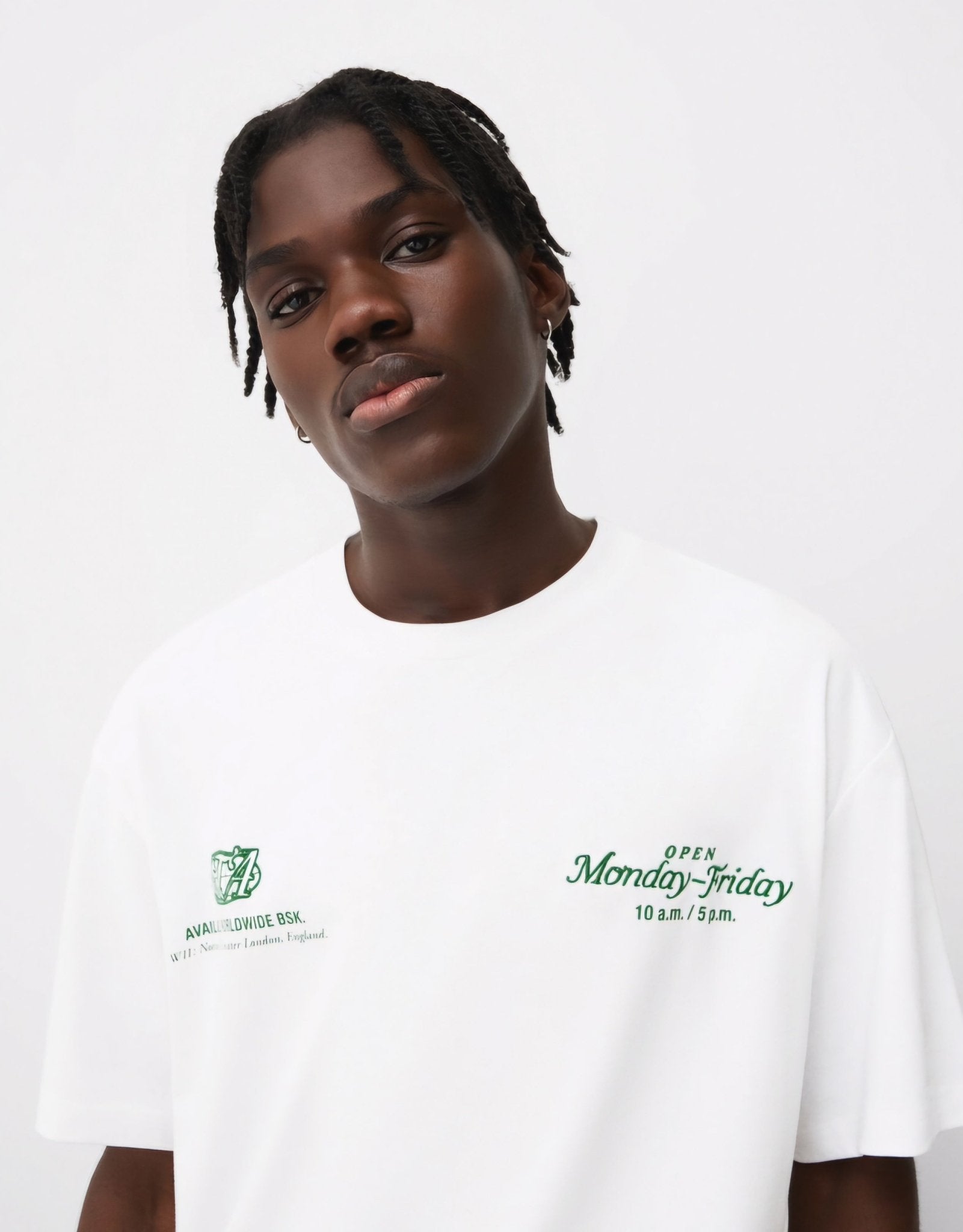 Bershka "Smart Traveller Association" Oversized Graphic Tee - Lovr